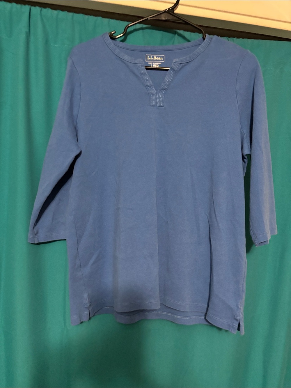 L.L. Bean Women's Cornflower Blue Long Sleeve Pullover Top